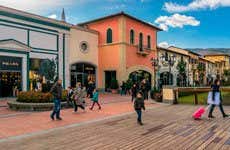 Transport to the Florence Outlets